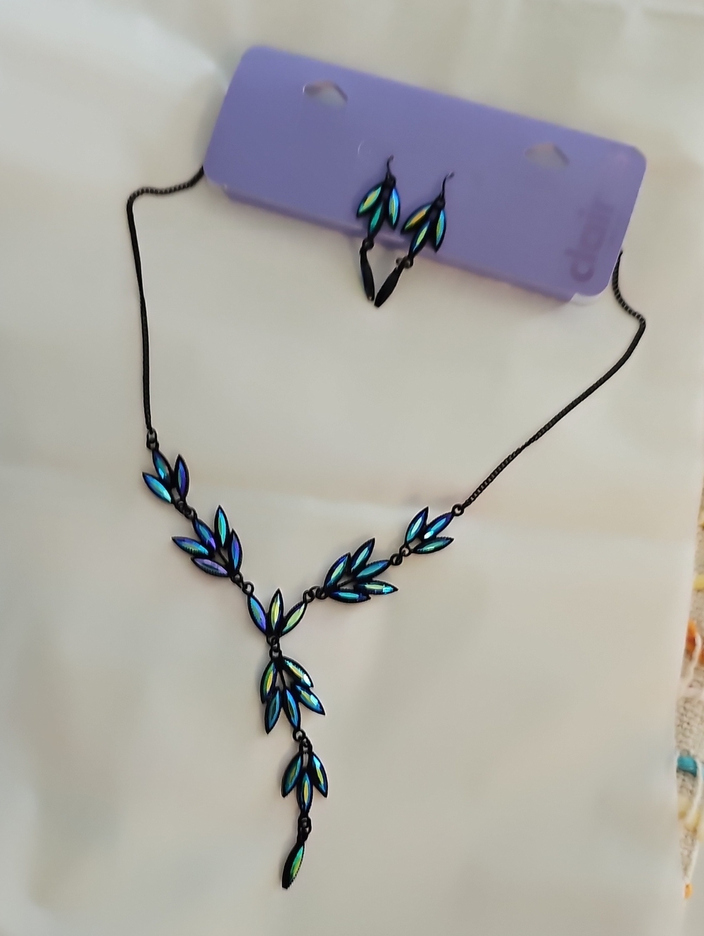 Claire's Iridescent Blue-Green Leaf Y-Necklace with Matching Earrings